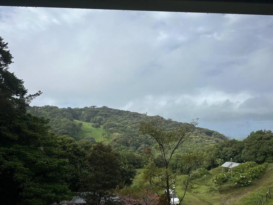 Dadirri House Minicasa Santa Elena Monteverde ภายนอก รูปภาพ