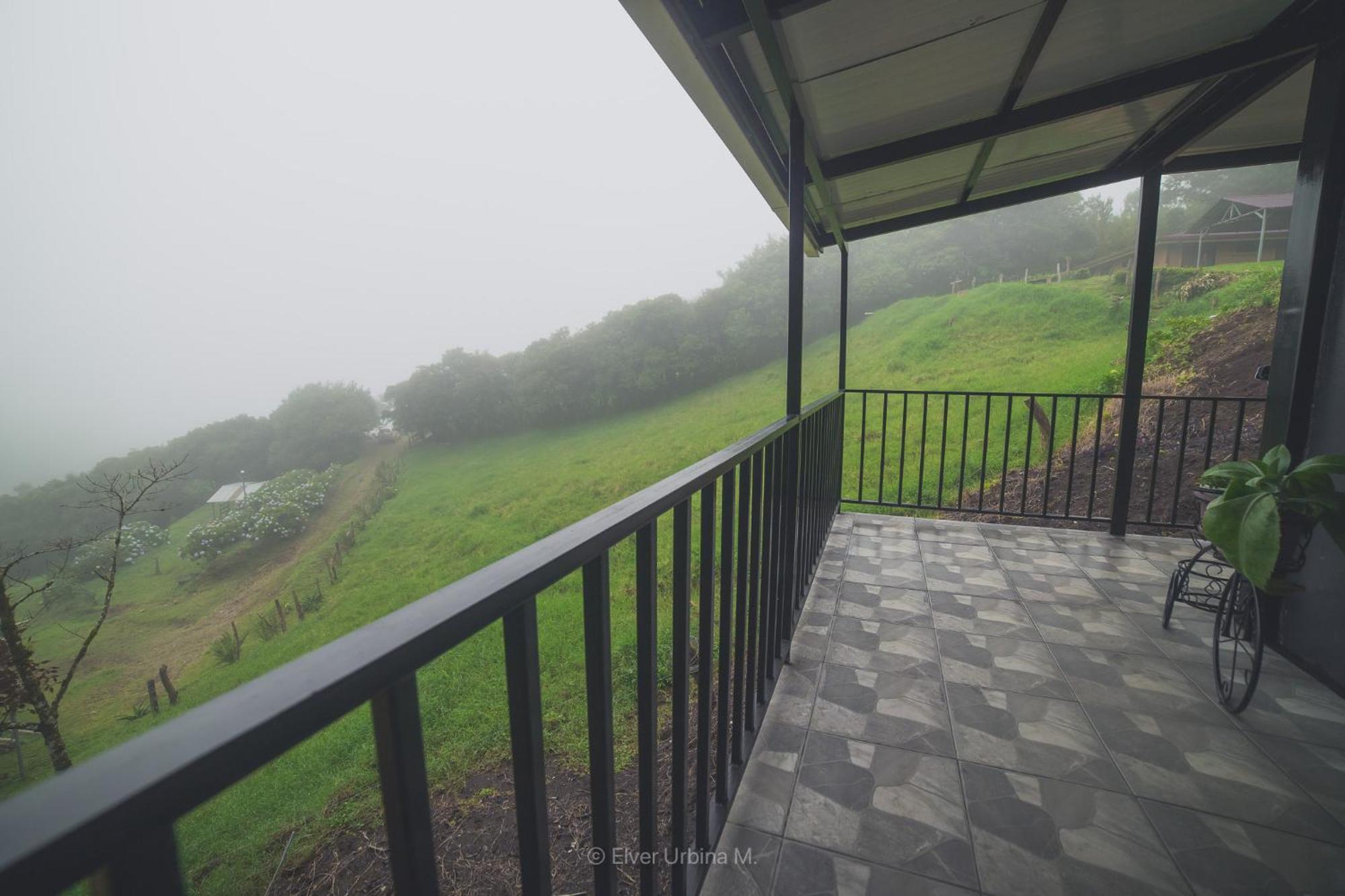 Dadirri House Minicasa Santa Elena Monteverde ภายนอก รูปภาพ