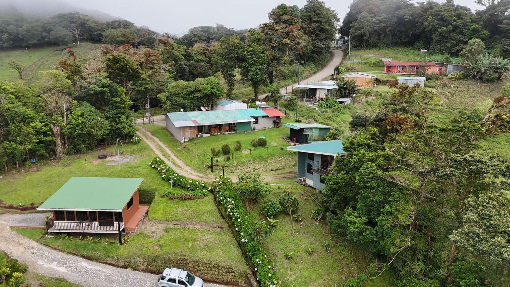 Dadirri House Minicasa Santa Elena Monteverde ภายนอก รูปภาพ