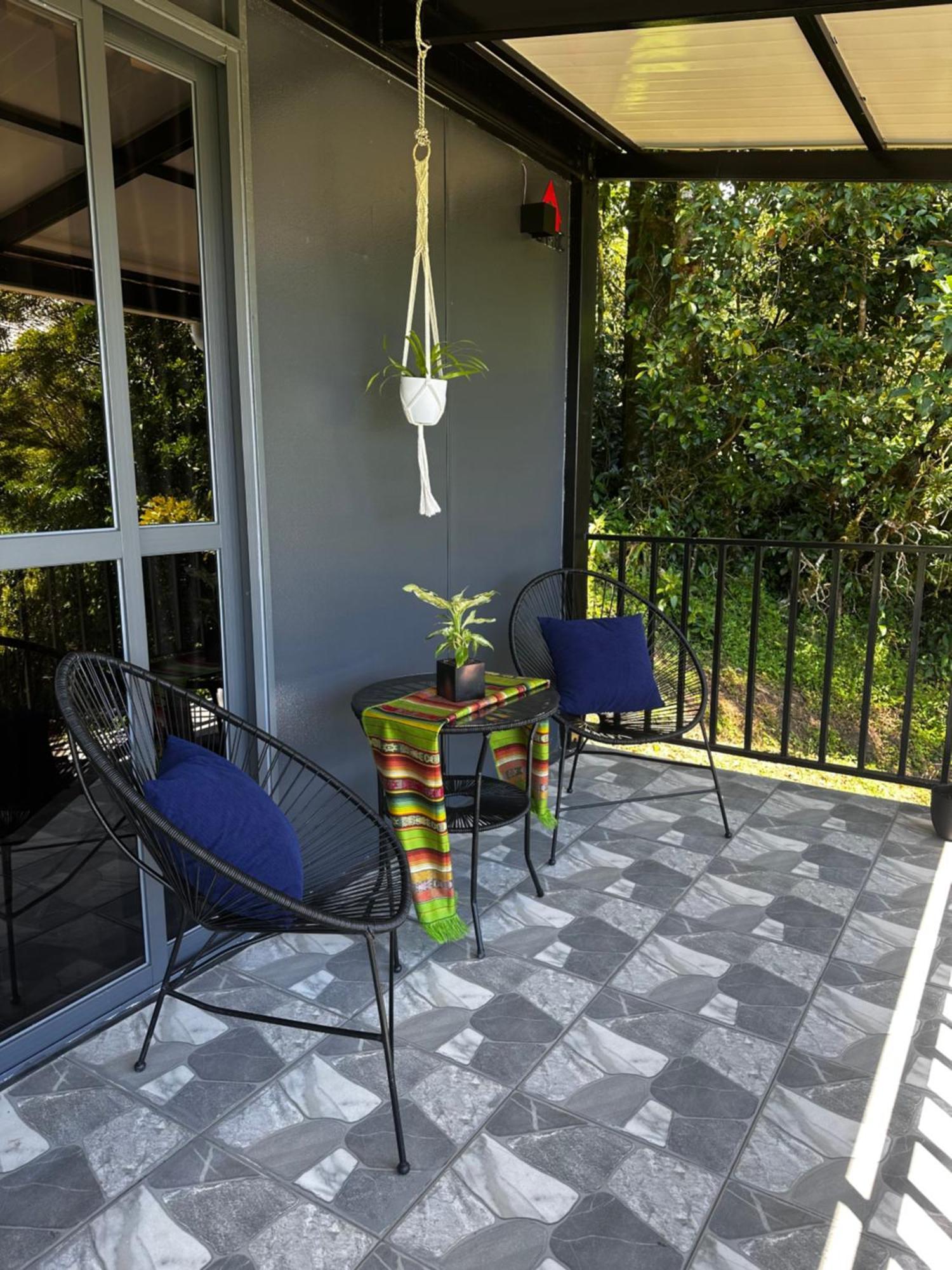 Dadirri House Minicasa Santa Elena Monteverde ภายนอก รูปภาพ